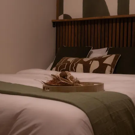 Le Japandi - Cosy & Friendly *